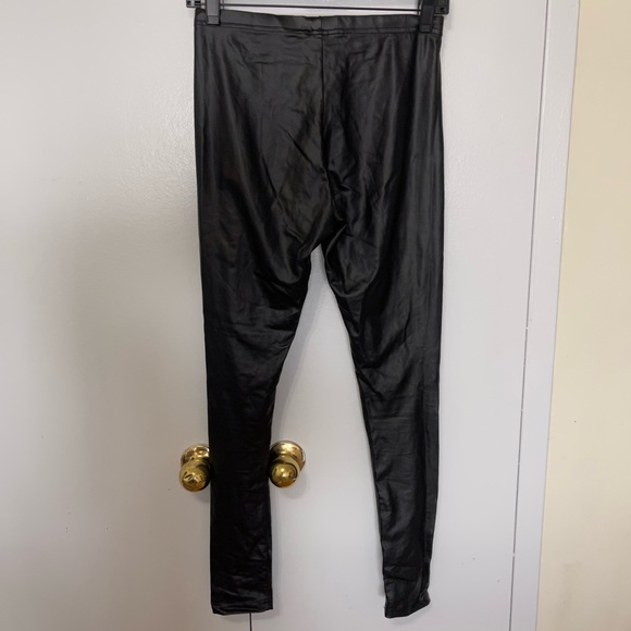 Sxciety Faux leather leggings - Picture 3 of 7
